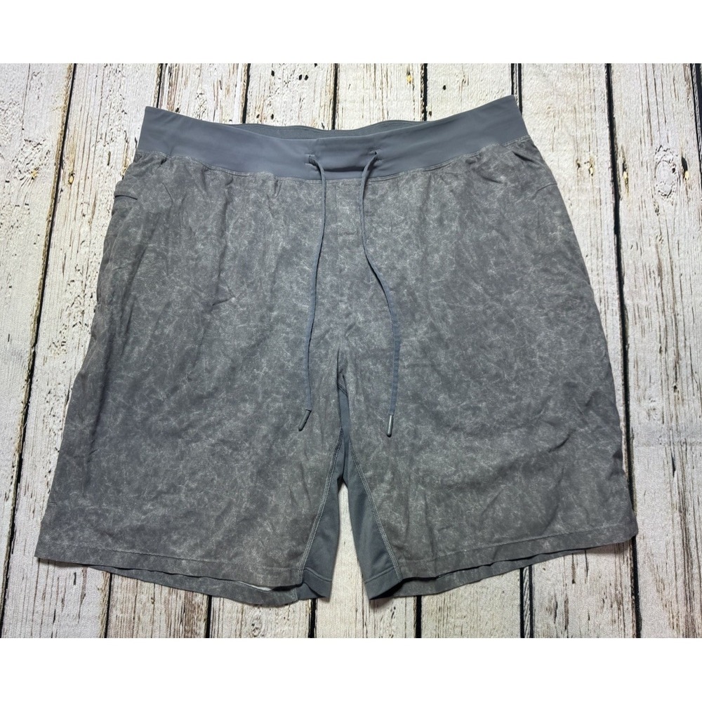Lululemon Mens T.H.E. Linerless Athletic Shorts 9" Gravel Dust Grey Asphalt 2XL
